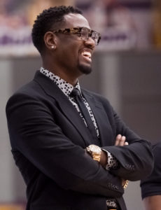 Theo Dean courtside